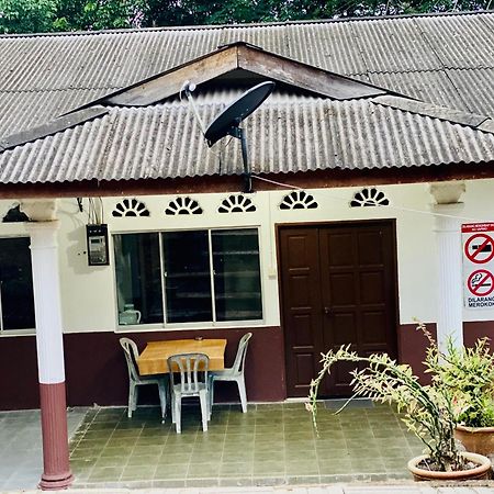 Delimah Guesthouse Kuala Tahan Eksteriør bilde