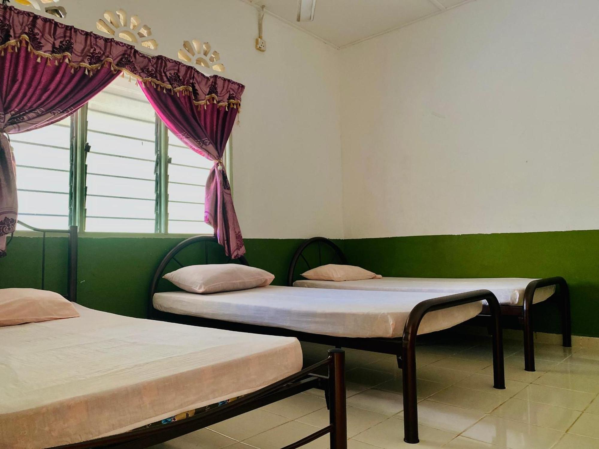 Delimah Guesthouse Kuala Tahan Eksteriør bilde