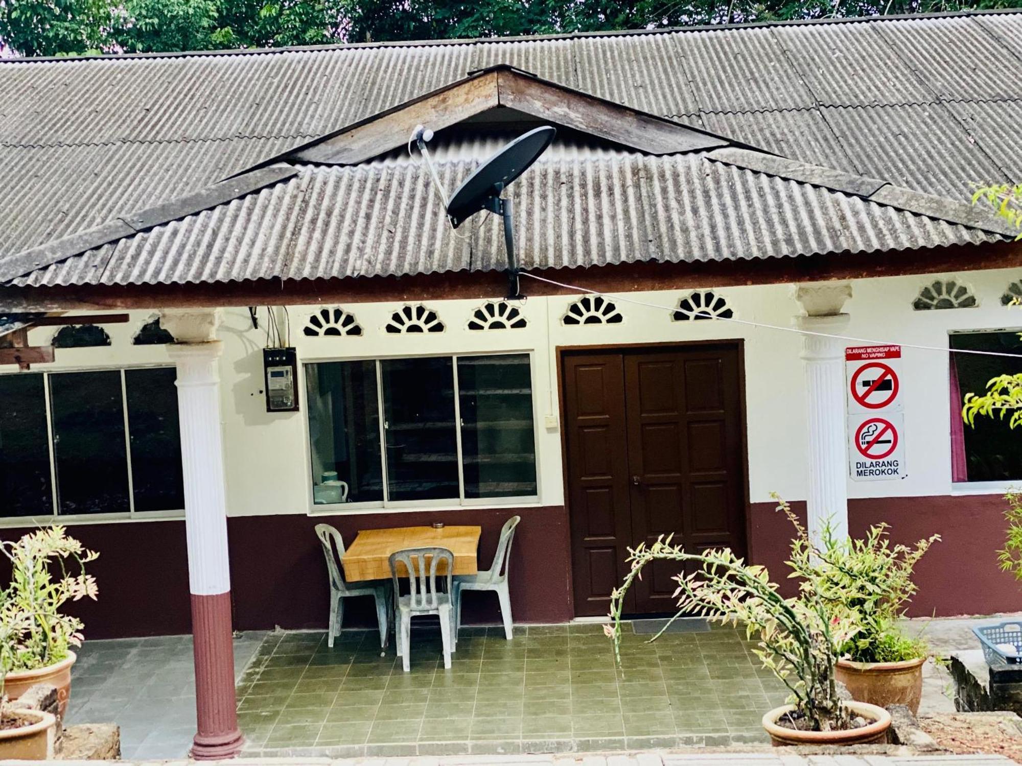 Delimah Guesthouse Kuala Tahan Eksteriør bilde