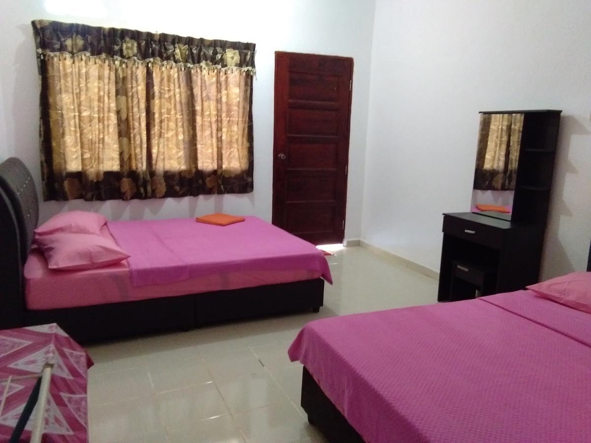 Delimah Guesthouse Kuala Tahan Eksteriør bilde
